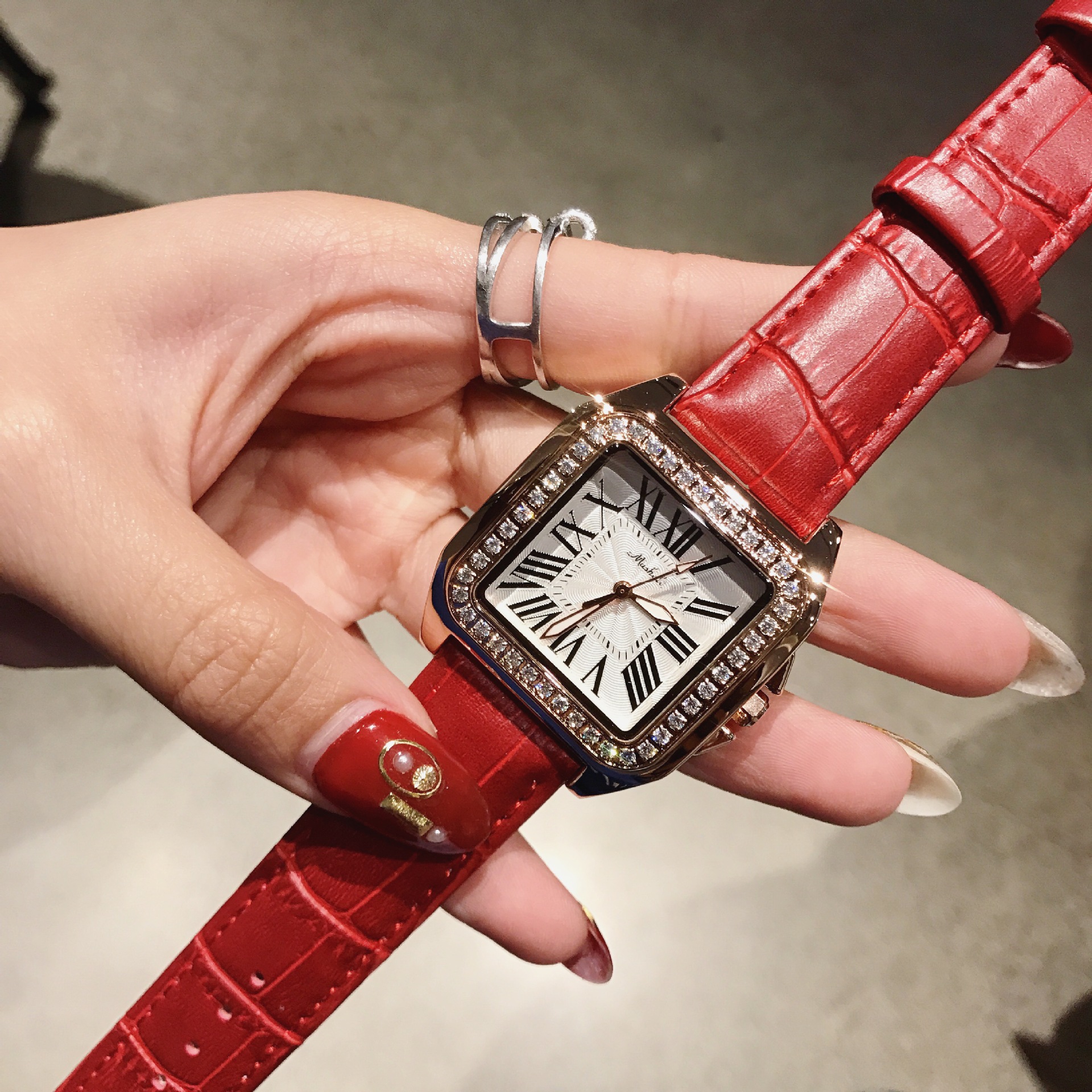 微商爆款手表mashali玛莎莉奢华镶钻女款手表高档品牌方形复古女