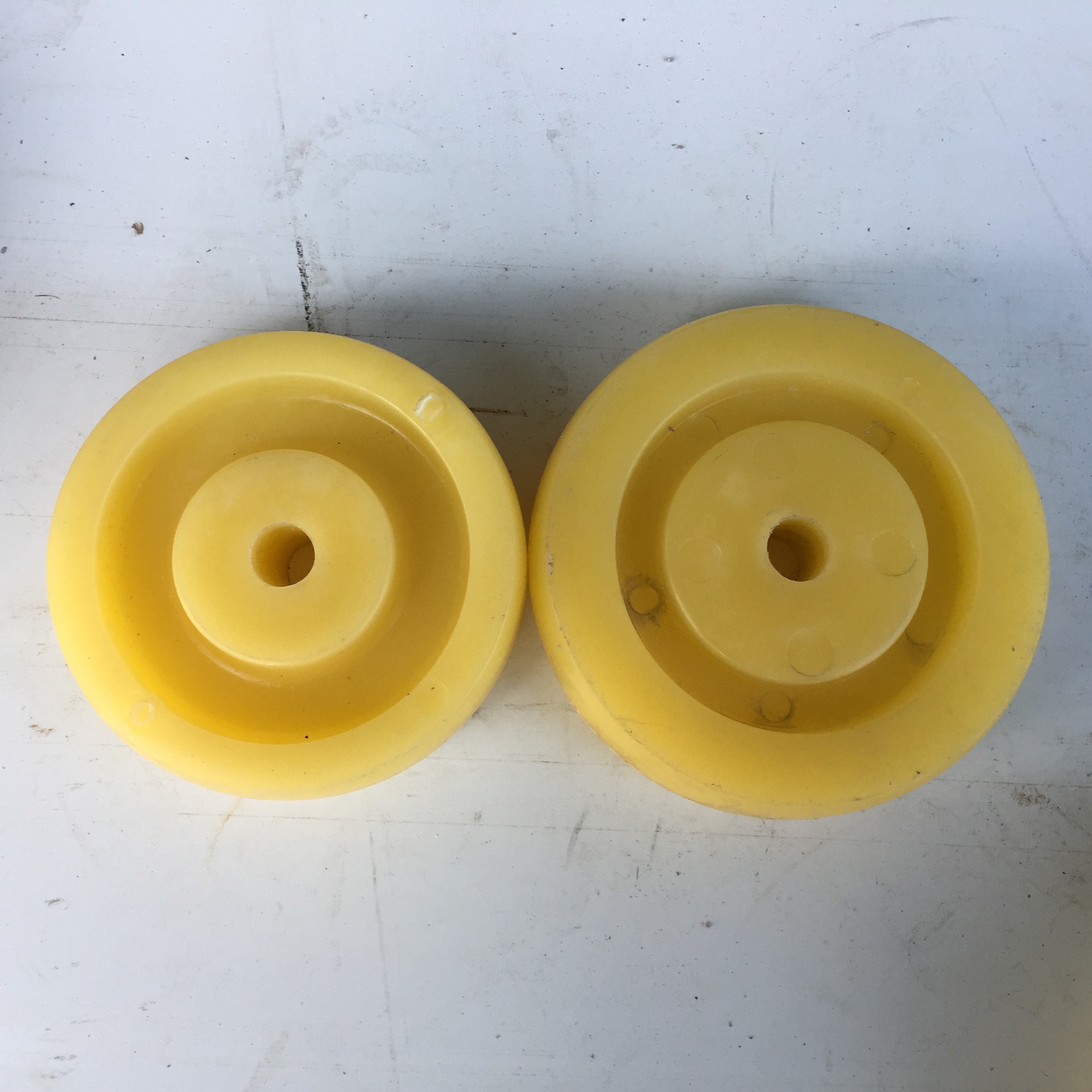 厂家直销 尼龙脚轮 中型耐磨万向轮 机械设备用脚轮 尼龙轮专供