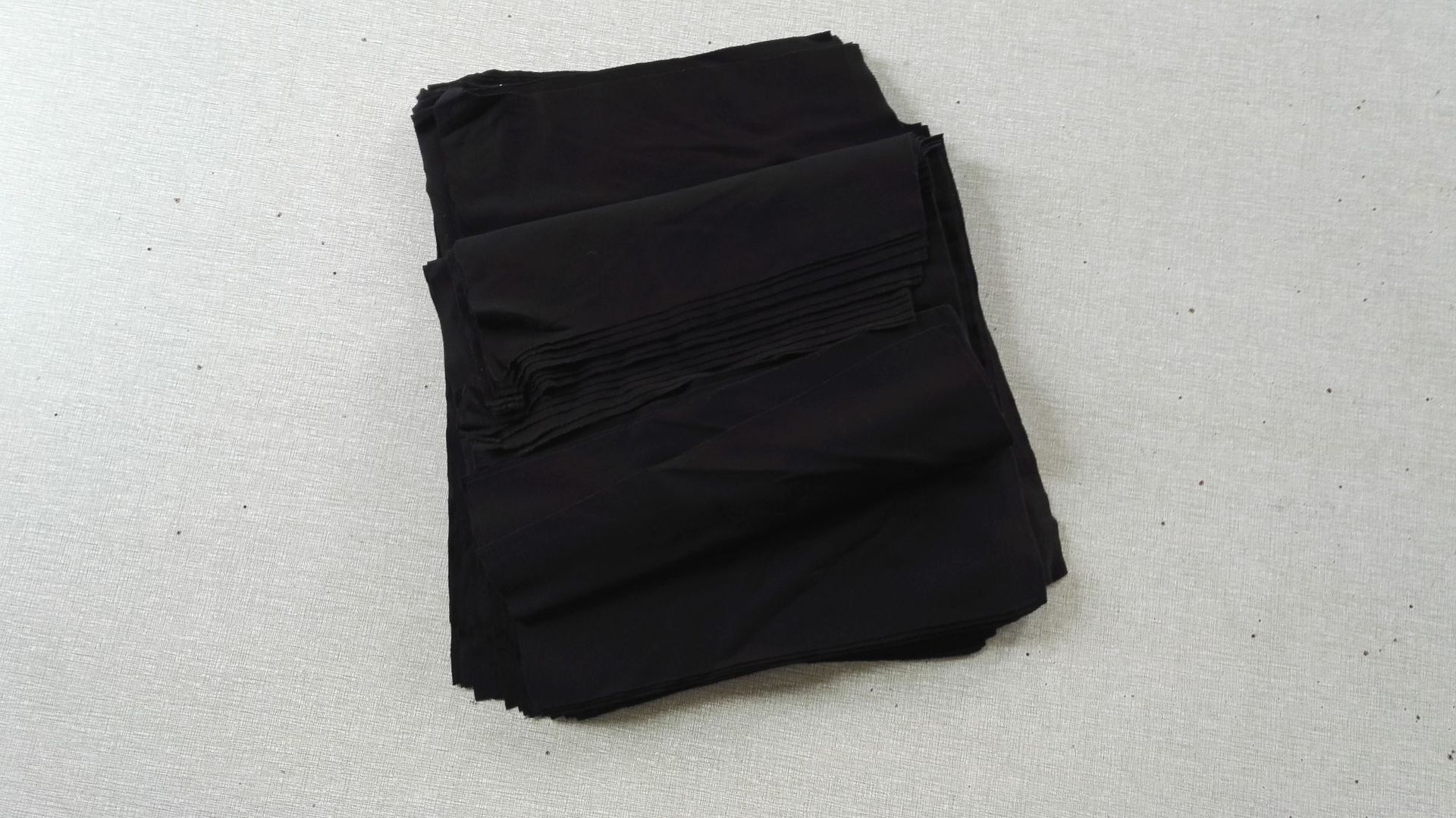 全棉黑色擦机布吸油碎布头产品擦拭布不掉毛工业擦机器抹布批发