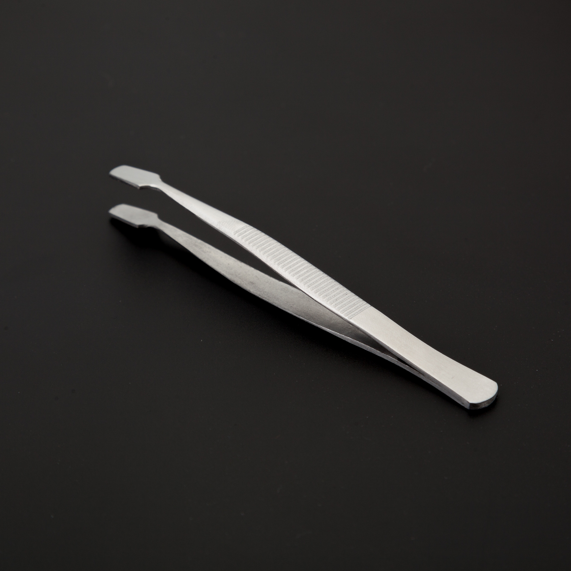 不锈钢砂光镊子 拔毛不锈钢眉夹 贴眼睫毛辅助夹 邮票夹 107mm