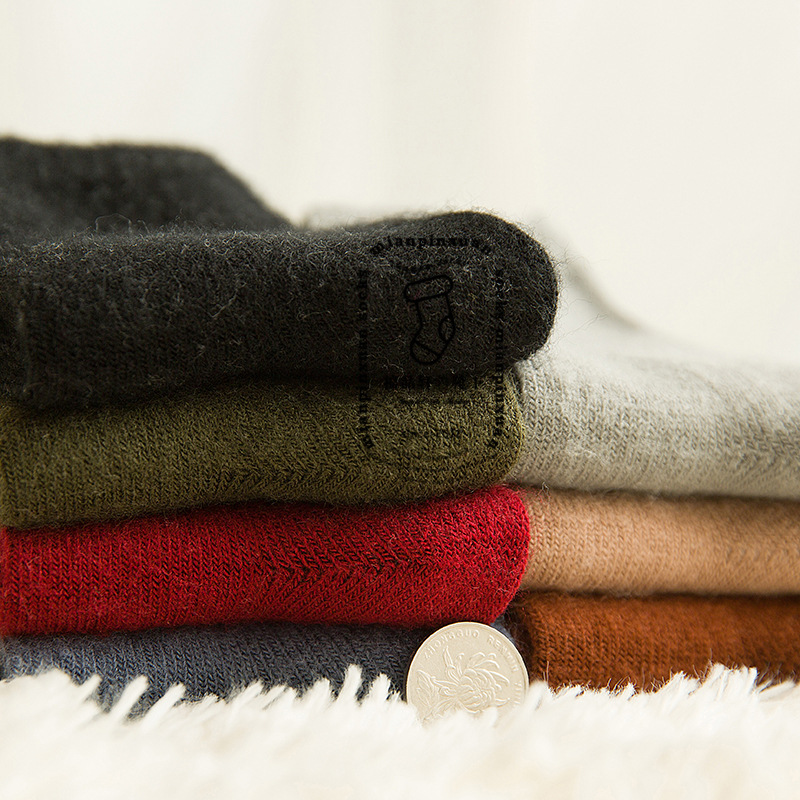 茶昕秋冬新品 日系纯色腈纶女士中筒袜 时尚保暖女袜子批发