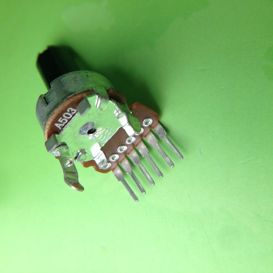 电位器1212g双联六脚f轴六脚180度黑柄金属壳