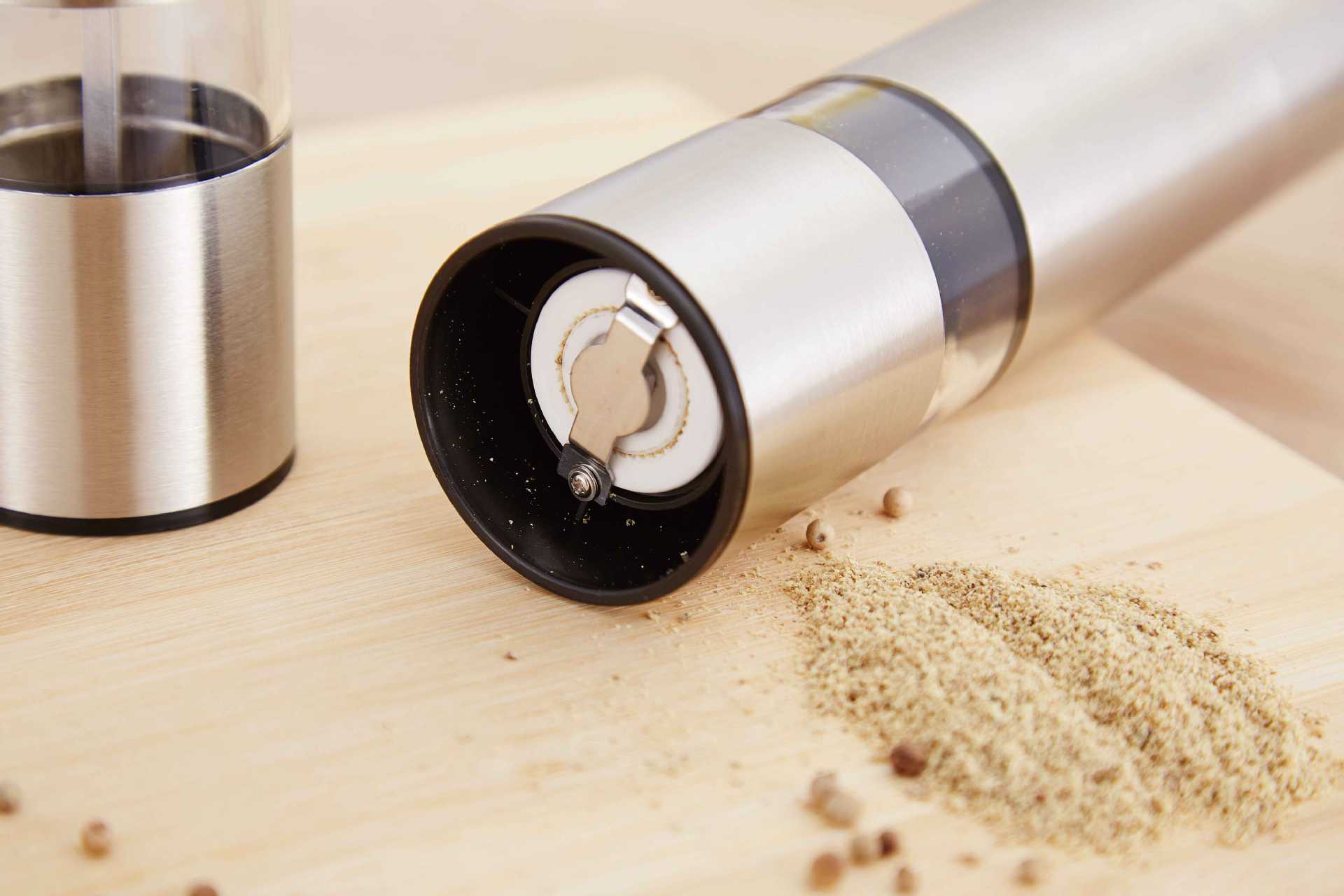 热销不锈钢胡椒研磨器手动调味瓶磨粉器创意厨房用品小工具礼品