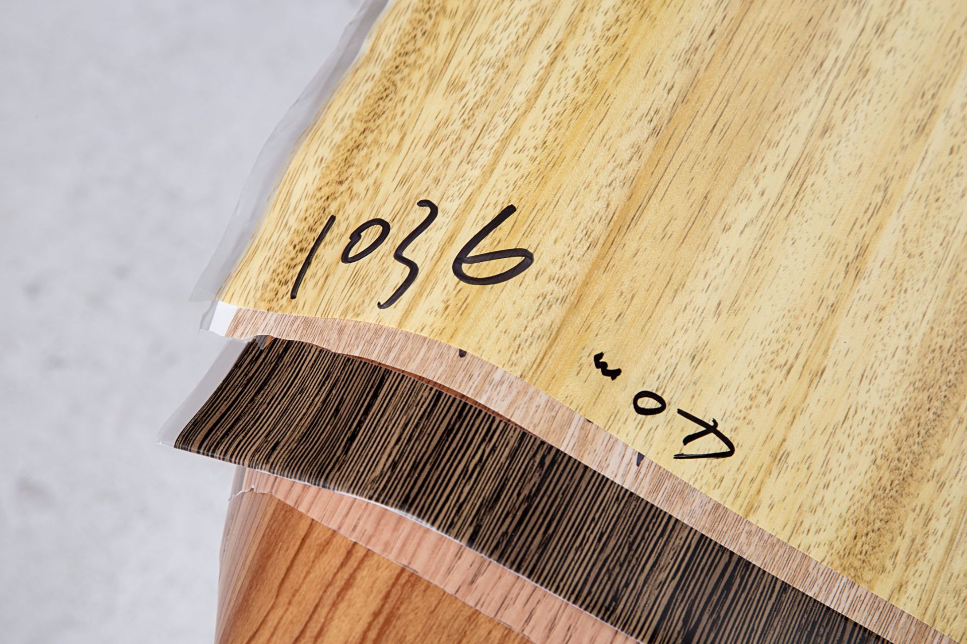 pvc热转印膜木纹转印膜 吸塑转印木门橱柜底柜木纹材料贴木纹理贴