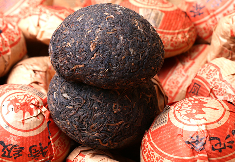 2004年凤牌特级沱茶100g陈年普洱云南普洱茶生茶掌柜私藏口粮茶叶