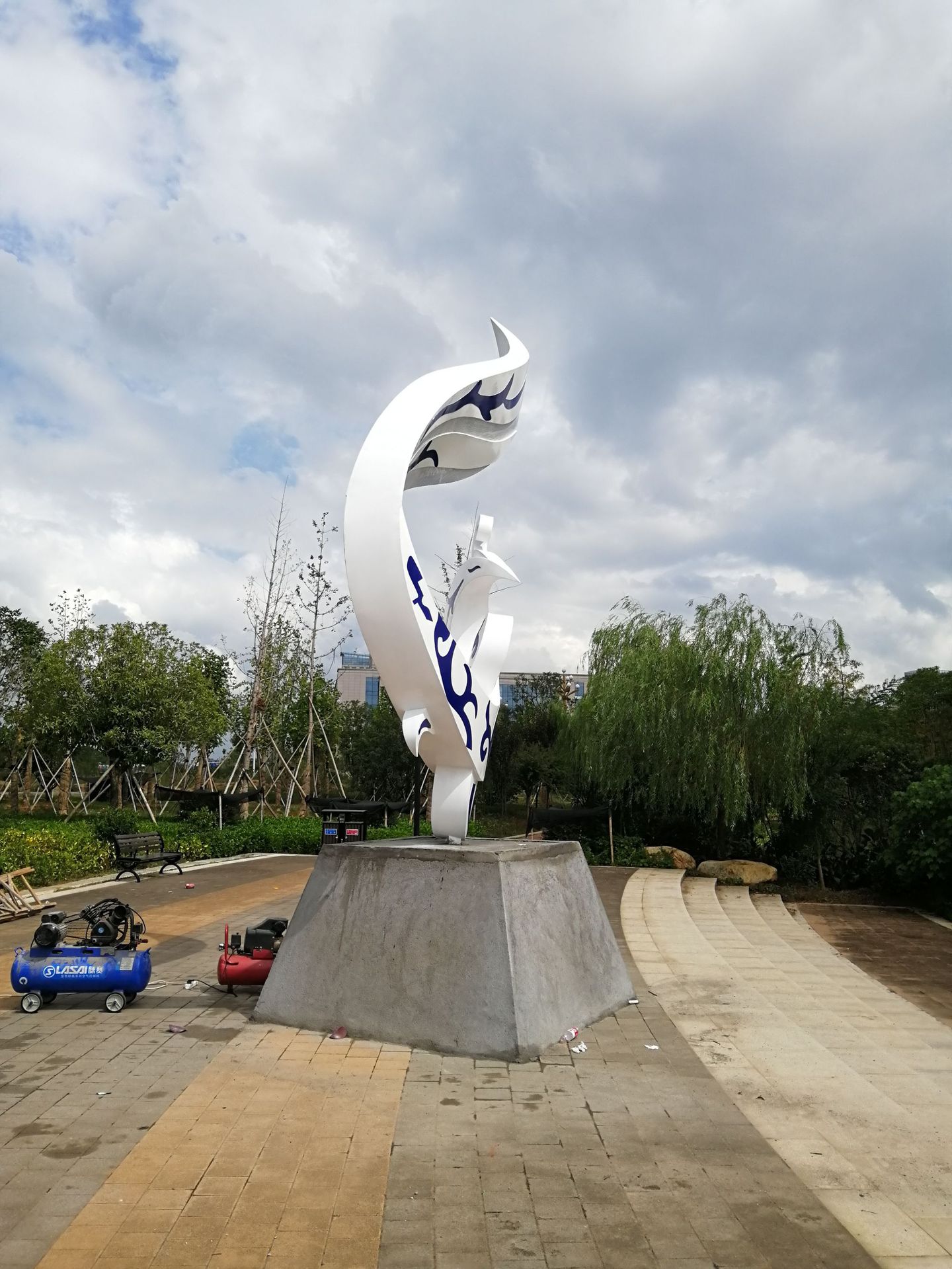 厂家定制大型不锈钢工程景观雕塑 室外公园广场5米凤凰电镀圆雕