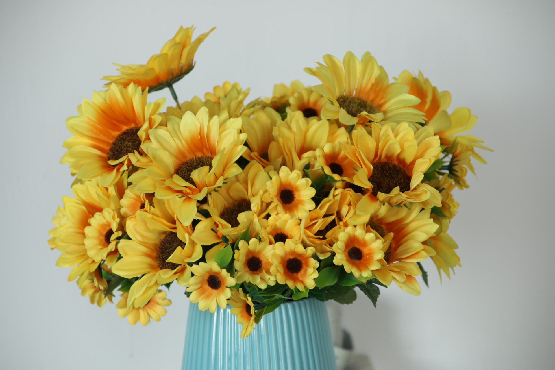 厂家直销仿真太阳花箱花墙插花软装装饰假花多头把束5叉向日葵