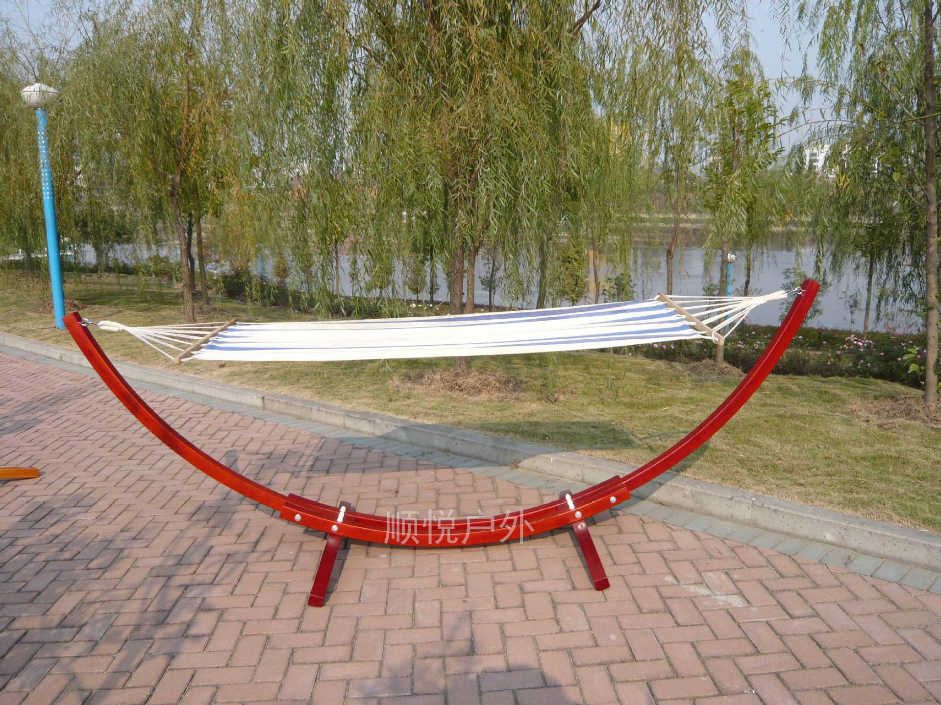 厂家直销户外野营用品吊床 木棍支架吊床双人加厚木架吊床可定制