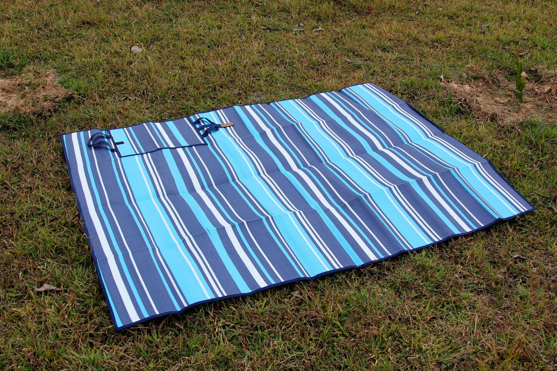 户外防水野炊野营野餐垫子折叠野餐垫防潮加厚草坪垫子沙滩帐篷地