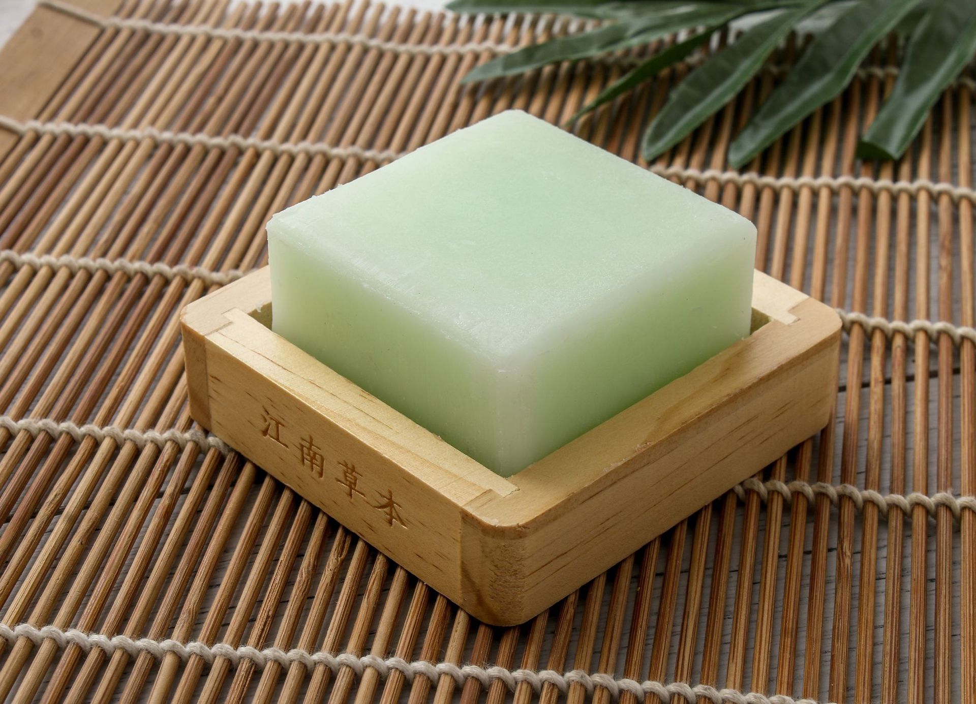 无logo清爽清洁 茶树手工精油皂 100g 多形状 厂家直销