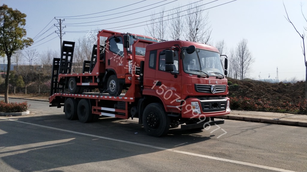 东风15挖掘机平板运输车批发|挖掘机拖车价格报价|挖机拖车哪里卖