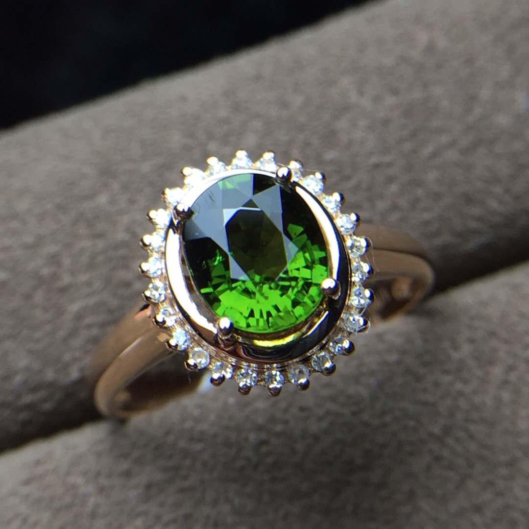 (配证书,支持复检)18k金天然绿碧玺戒指第四,不要长时间用高温的水