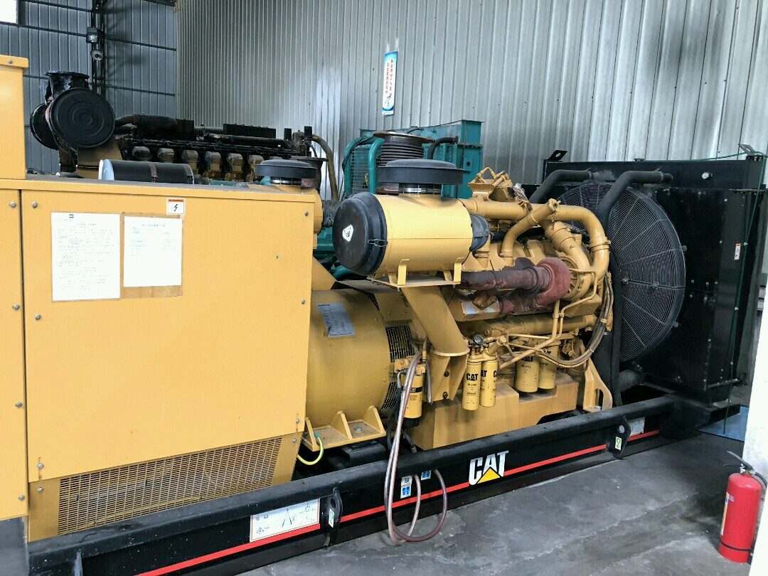 销售进口700kw二手发电机组美国原装卡特柴油发电机组二手转让