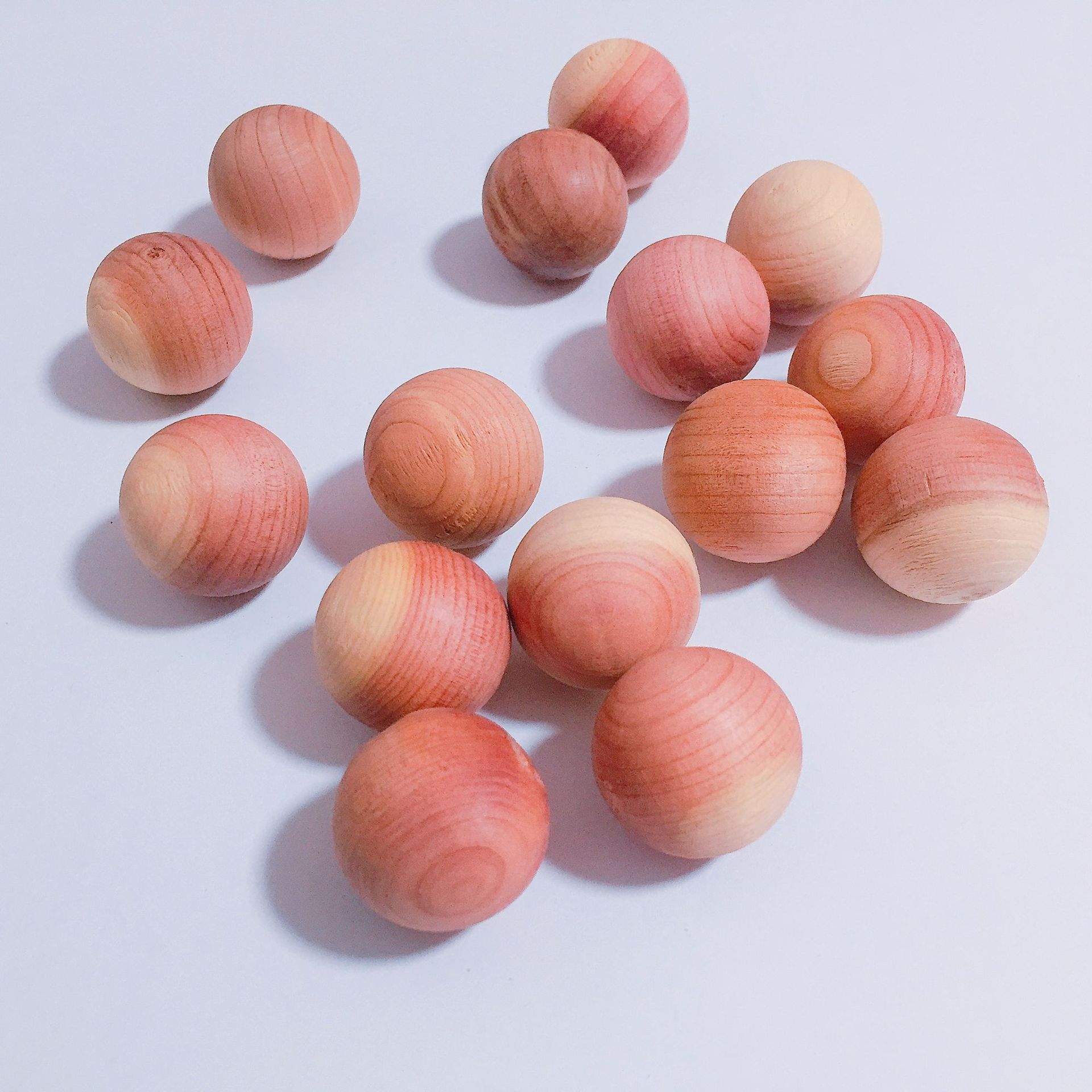 lmc201 雪松球 天然香木圆珠 衣柜吸湿防潮 红雪松木制品