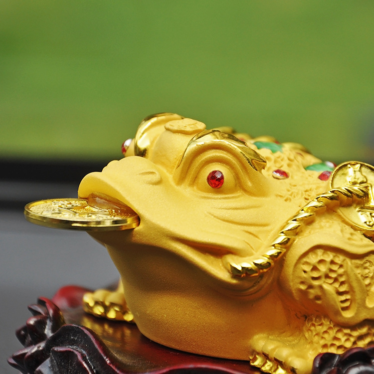 树脂沙金三足金蟾摆件车内饰品批发汽车摆件家居招财摆件一件代发