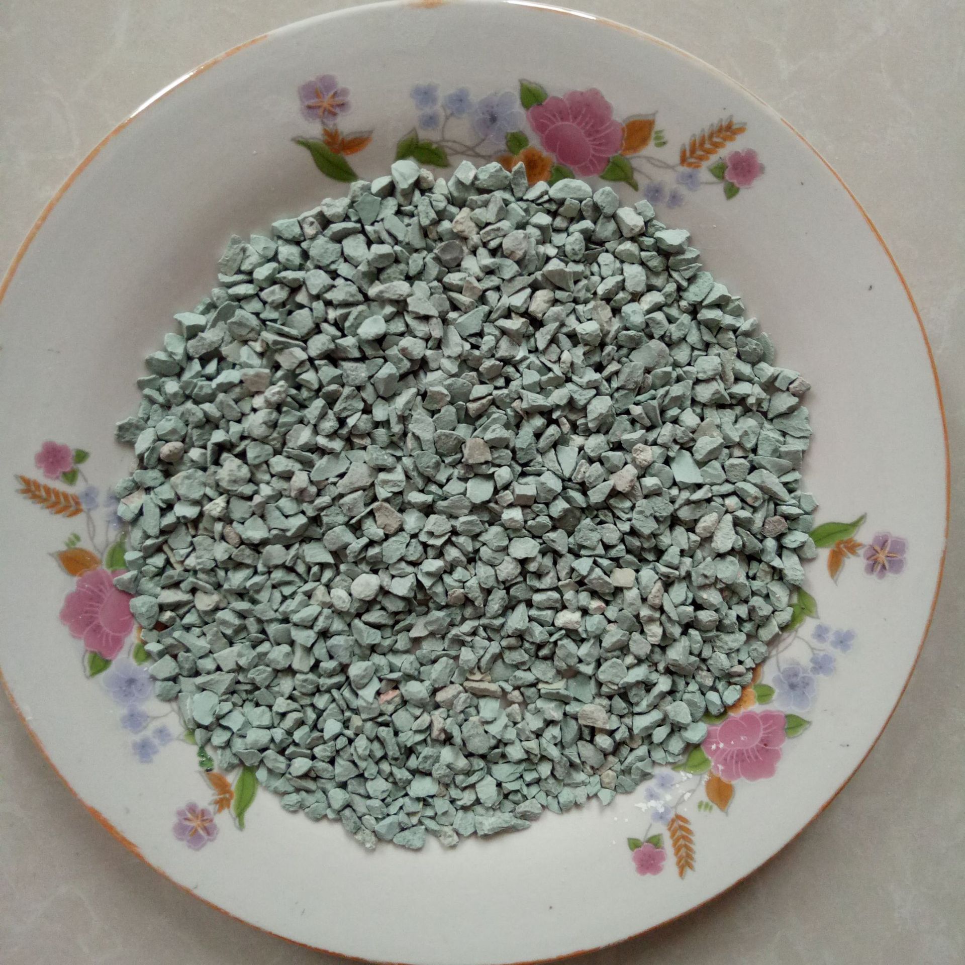 厂家大量供应斜发沸石 4a沸石粉 净化水质 白色绿色沸石