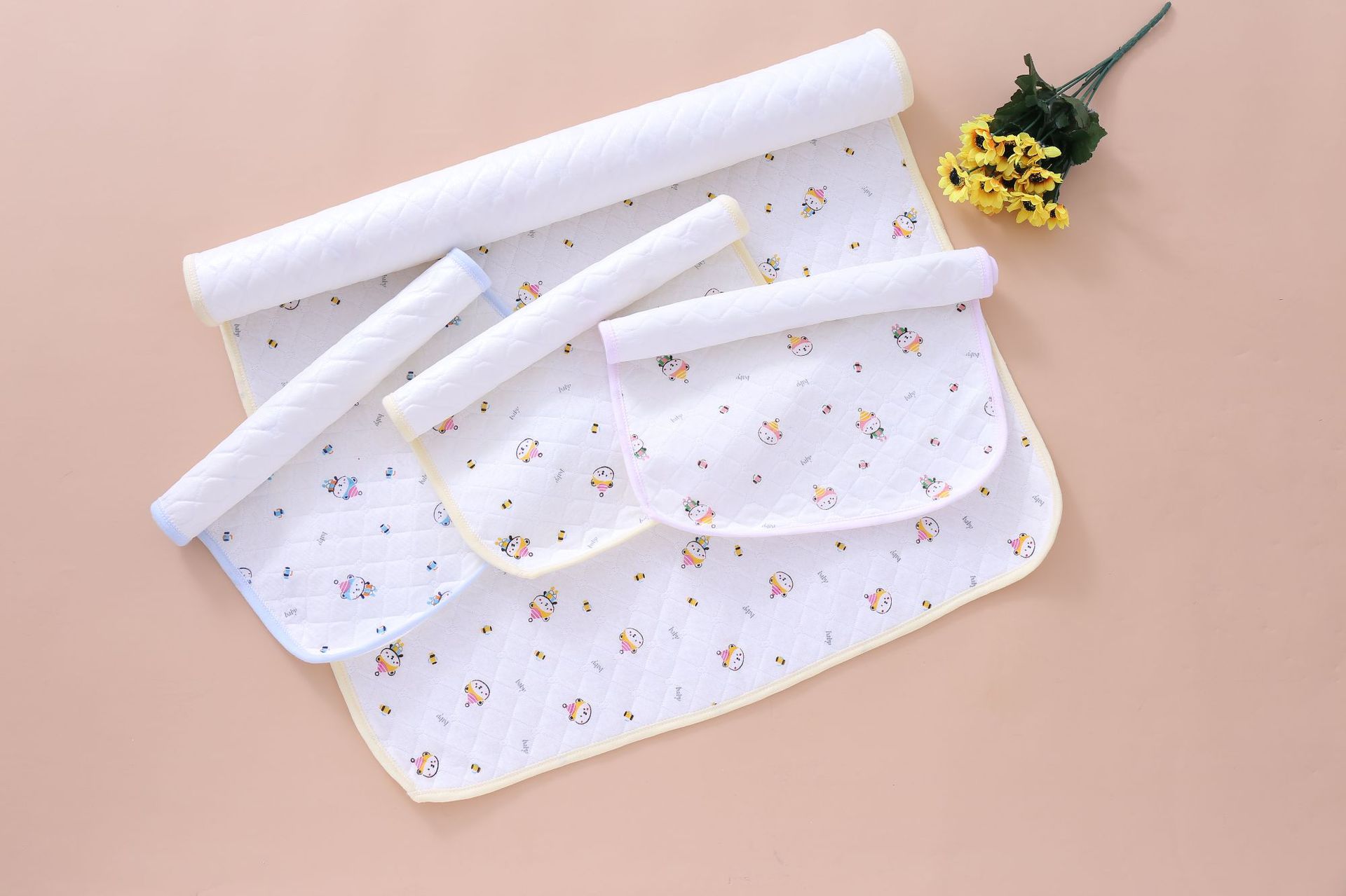 新款宝宝隔尿垫巾婴儿隔尿用品纯棉卡通防水透气可洗隔尿垫批发