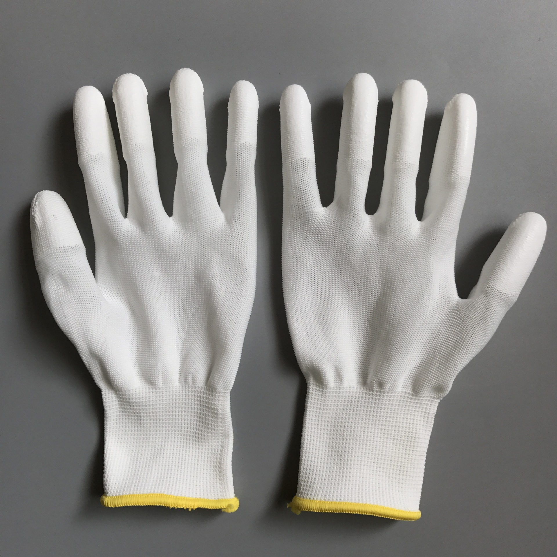 13针涤纶/尼龙白pu涂指劳保手套 浸指防滑电子手套-阿里巴巴