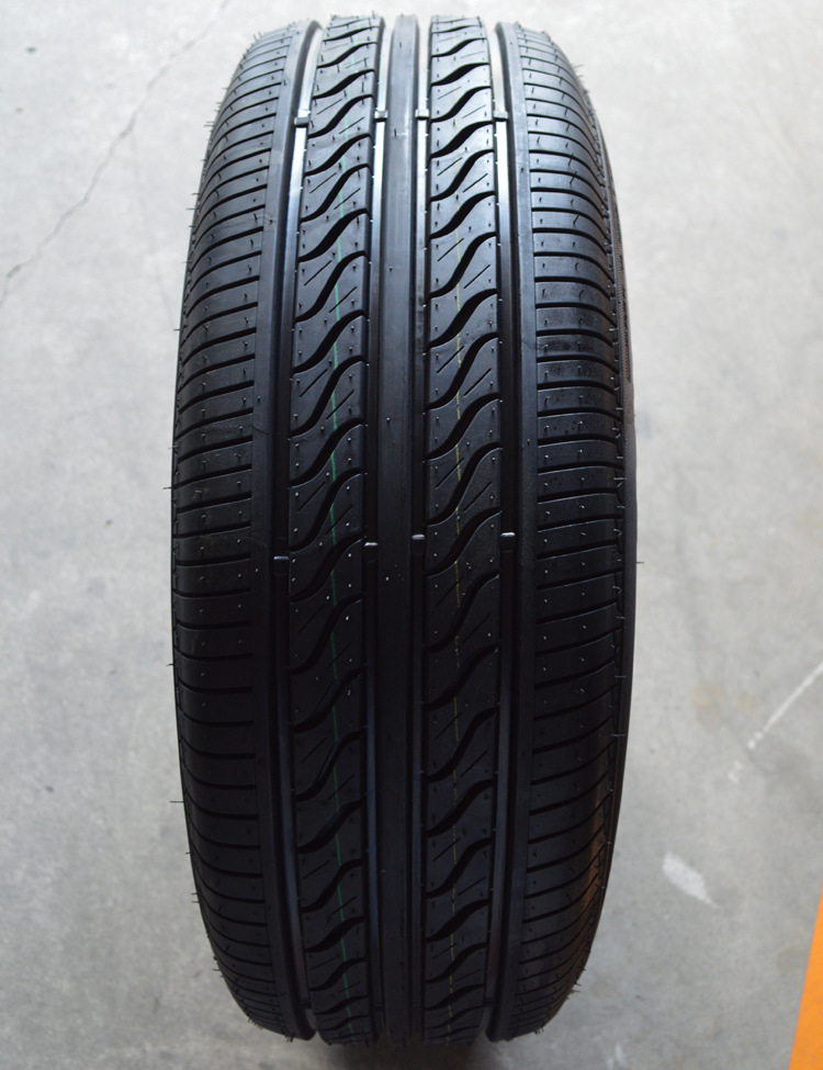 厂家供应 耐磨防扎半钢轮胎 品质保证批发零售轮胎215/65r15 205
