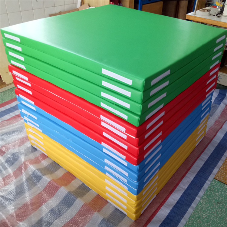 批发幼儿园软体地垫墙壁软包儿童房防摔垫早教中心软垫宝宝爬爬垫