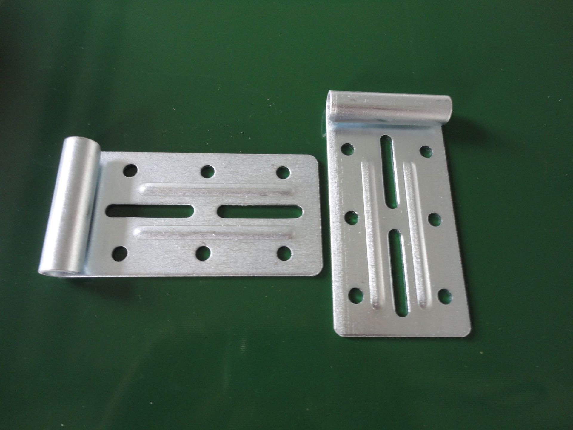 厂家批发零售遥控翻版车库门配件车库门五金配件 单轨上支架合页