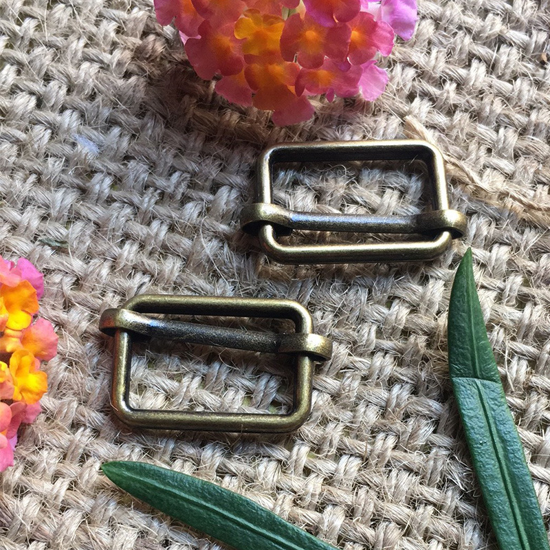 供应锌合金葫芦扣 风衣大衣服装腰带调节扣 金属背带扣葫芦扣