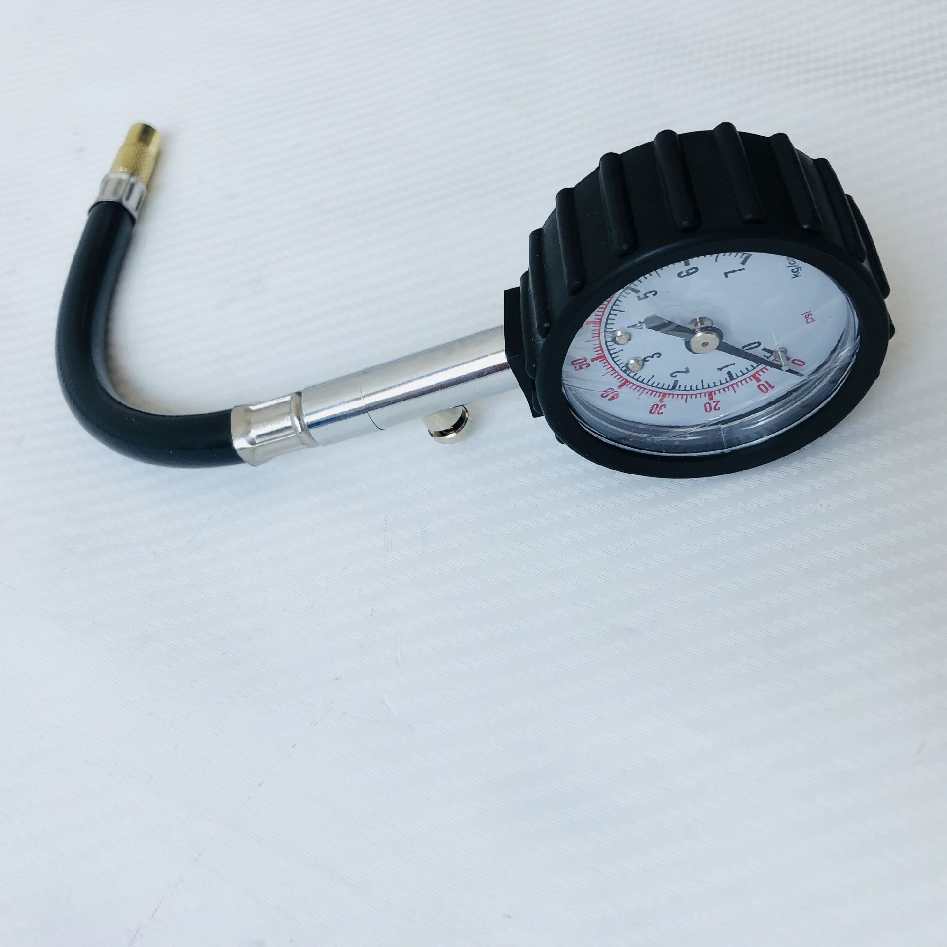 软管高精度汽车胎压计 车用胎压表轮胎气压表 车载胎压监测可放气