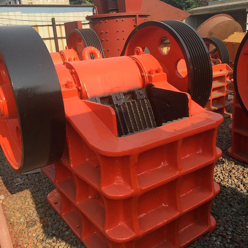 移动式矿山石料破碎机新型河卵石颚式破碎机矿用细鄂式破碎机