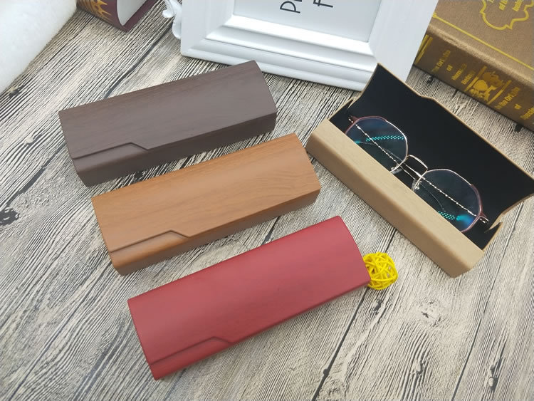 21 kg 品牌 新兴 材质 金属 型号 84125 用途 眼镜盒 款式 新款 是否