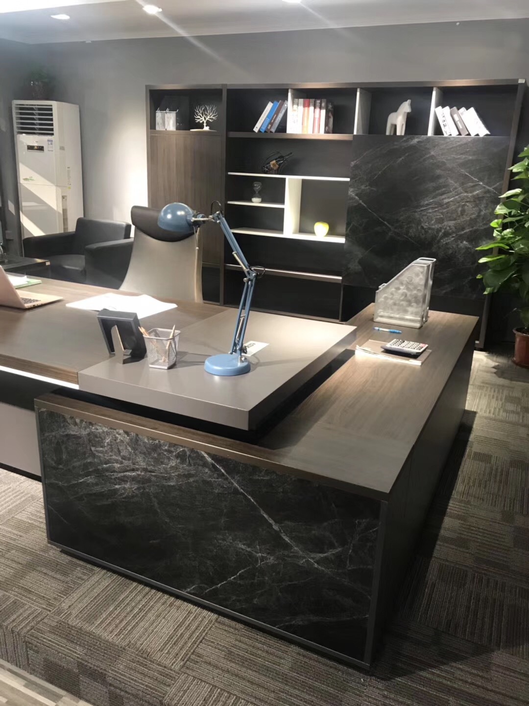 总裁办公桌简约商务办公桌