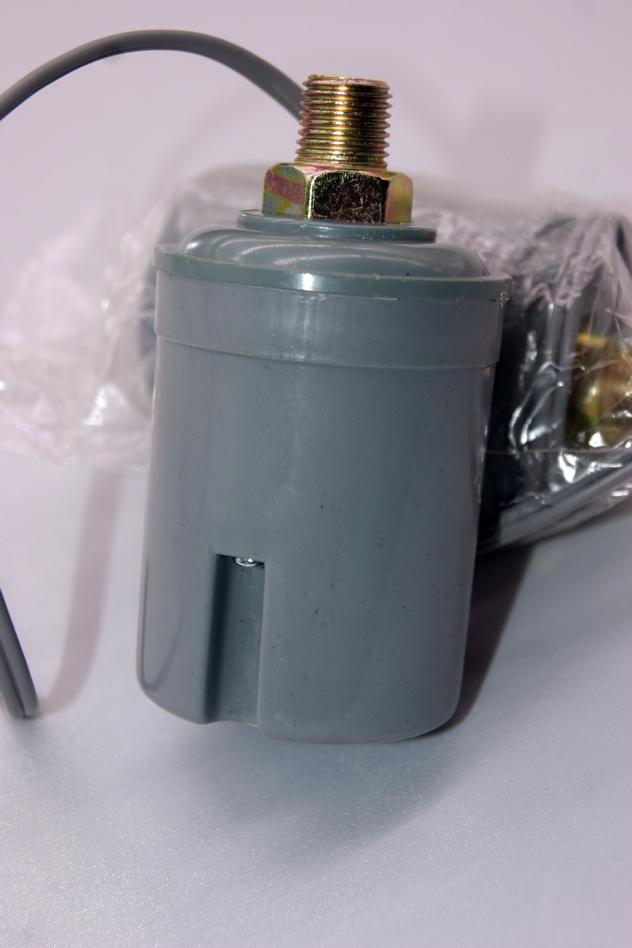 压力开关水泵配件自吸泵压力开关家用自吸泵压力控制器