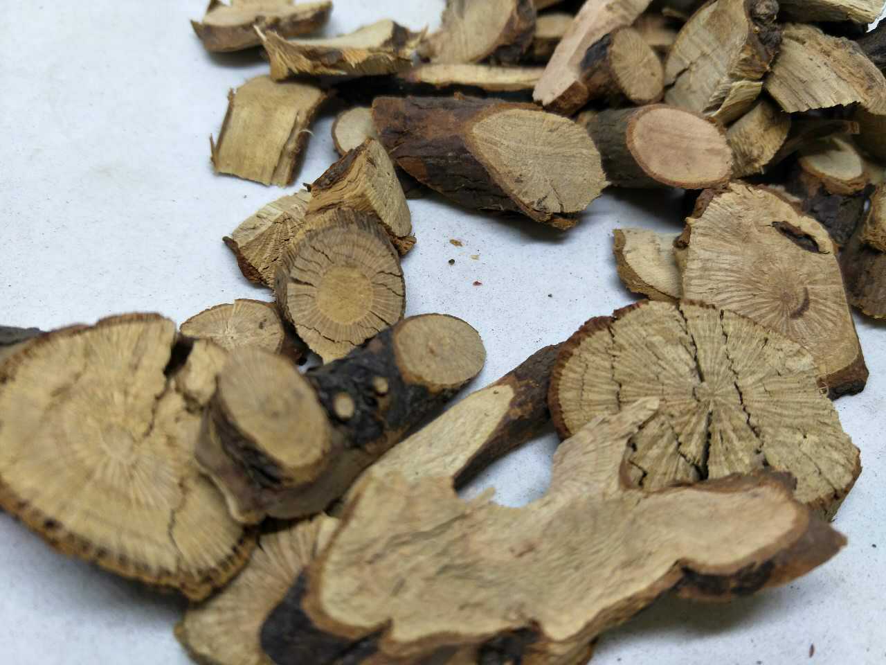亳州药材 茅莓根 红梅消,三月泡,茅莓,虎姆 蛇泡簕,薅田蔗