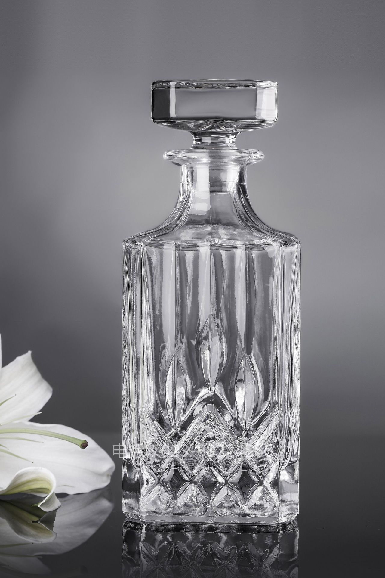 hjk006恒晶735ml玻璃酒瓶刻花酒瓶雕花酒瓶