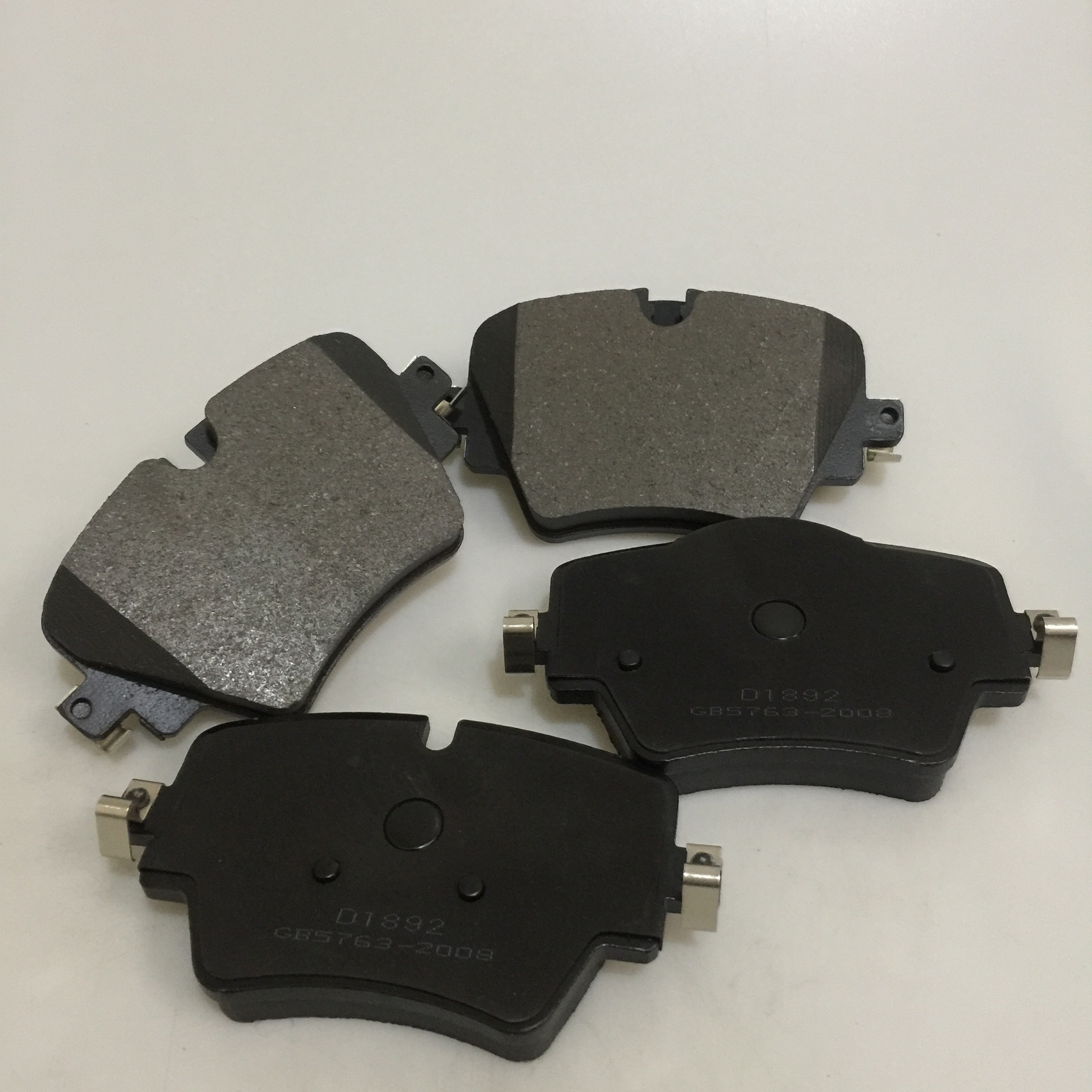 陶瓷刹车片_宝马x1刹车片 x1前陶瓷 厂家直销 - 阿里巴巴