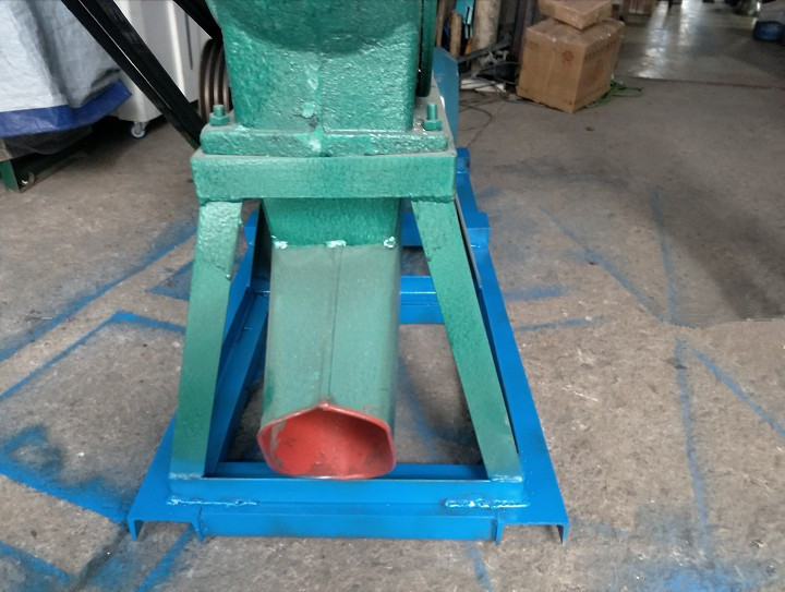 商用350大型粉碎机 锤片式磨粉机 五谷杂粮粉碎机 中药材打粉机器