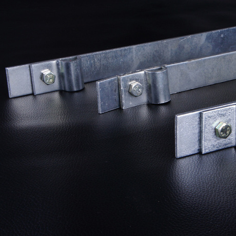 佰利嘉防雷接地支架批发定制 镀锌避雷带 引下线支架厂家直销