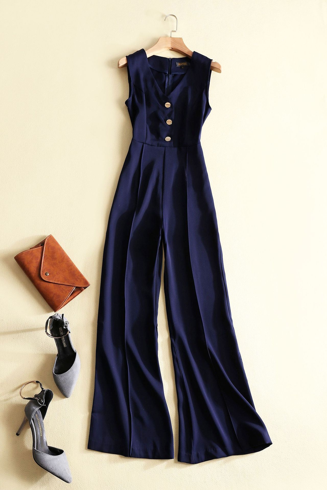 欧洲站2018春夏新款女装时尚个性连衣裤气场十足女人味连体裤