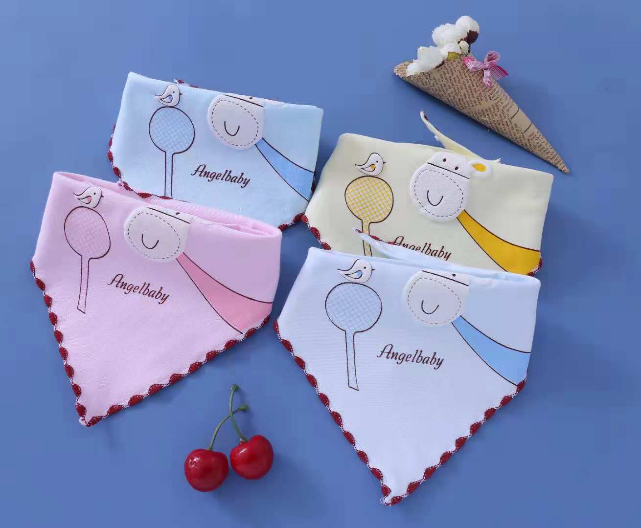 儿童卡通口水巾 新款宝宝三角巾 新生儿哺乳巾 婴儿喂奶巾