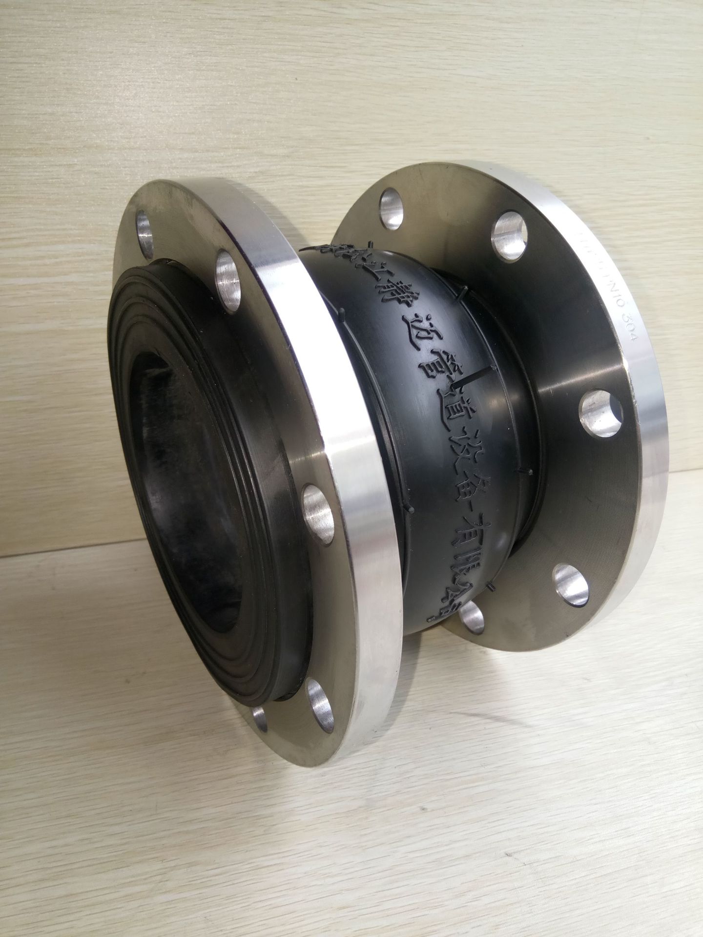 不锈钢法兰橡胶软接头,不锈钢软接头,不锈钢橡胶软接头