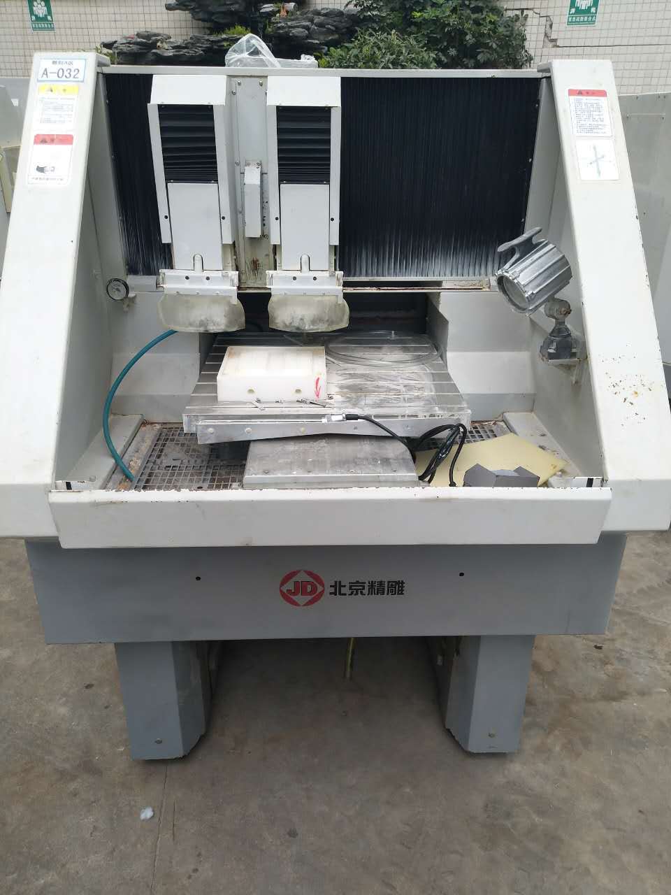 二手北京双头精雕机玻璃雕刻机亚克力精雕机