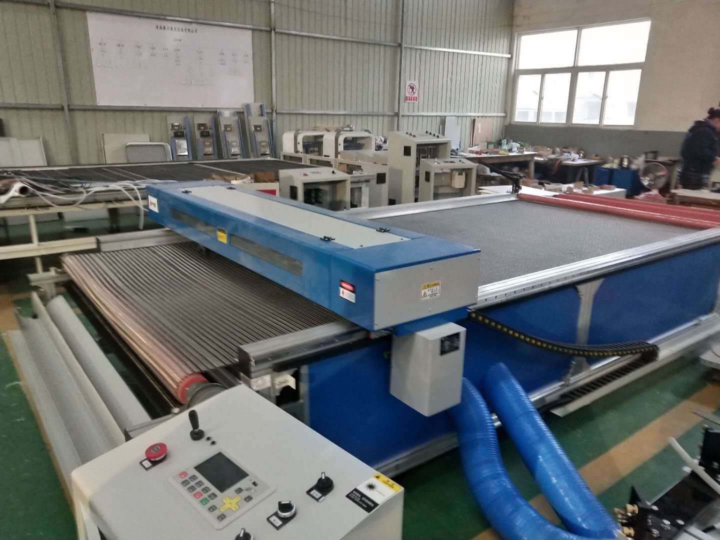 鞋绑电脑激光裁床 鞋厂量产激光切割机 加工边缘无毛刺