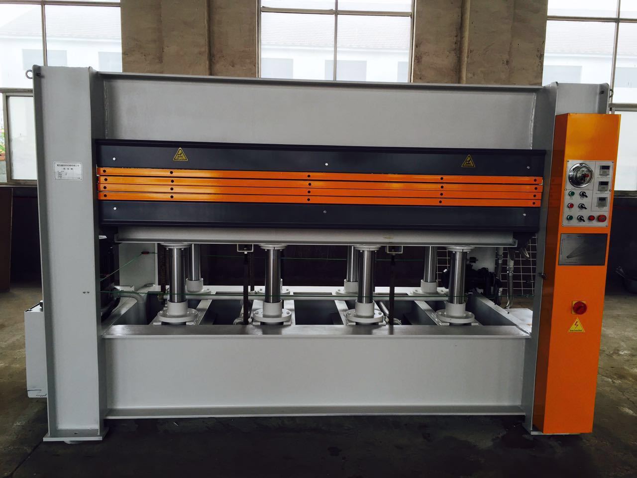 木工机械热压机 三层热压机贴木皮 颗粒板复合板贴面热压机