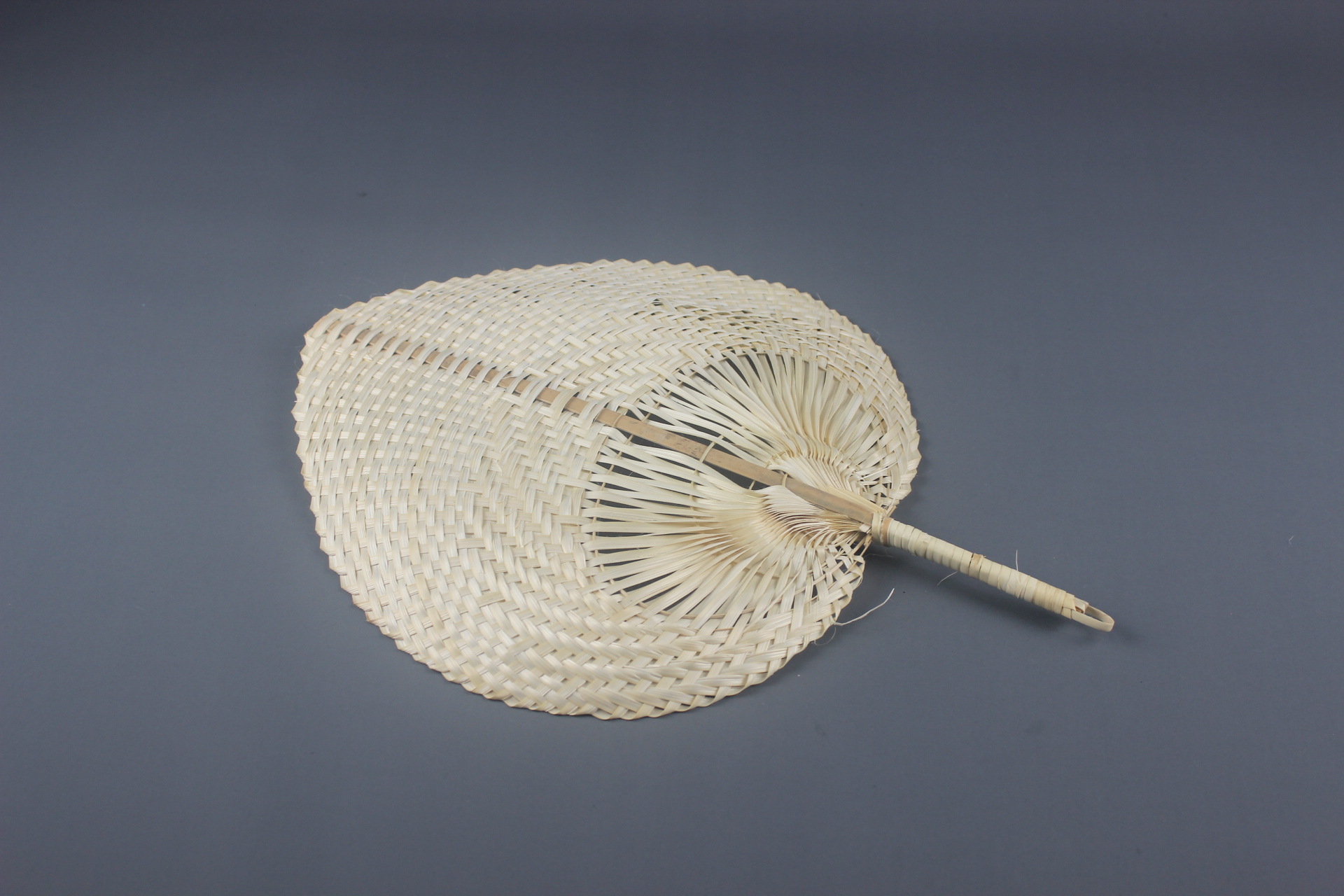 竹编扇子 夏季蒲草扇 夏凉必备手工编织