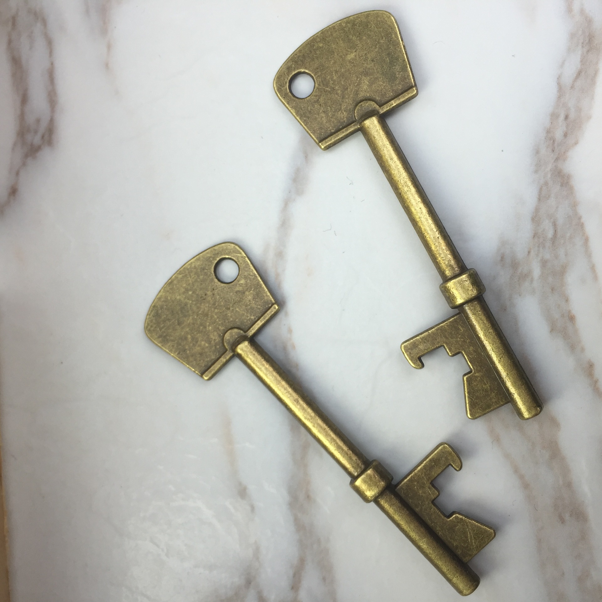 2018热销diy钥匙圈配件 啤酒启子 合金饰品饰品 钥匙开瓶器批发