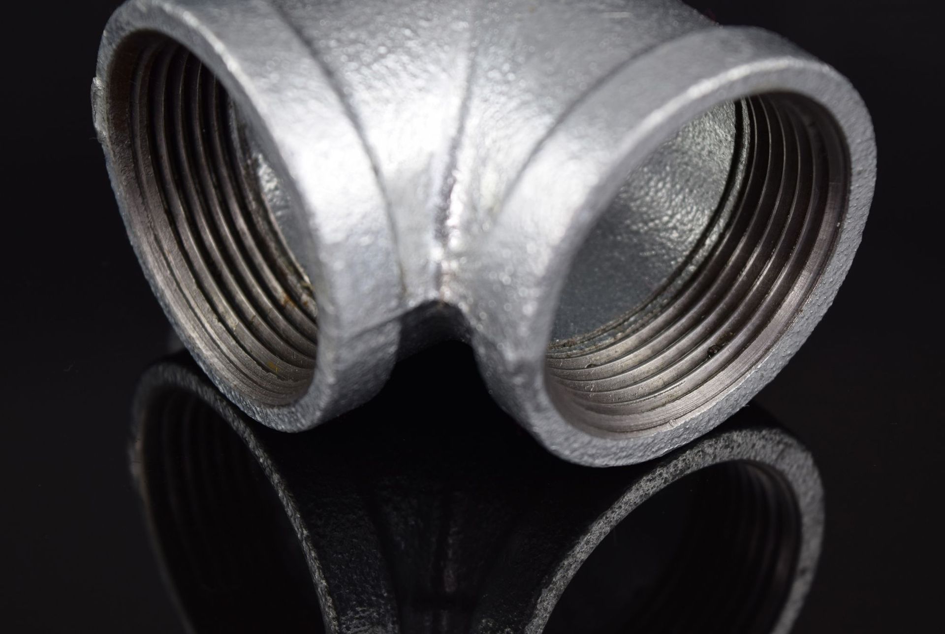 山西太谷镀锌同经三通玛钢管件 水暖消防马钢可锻铸铁三通管件