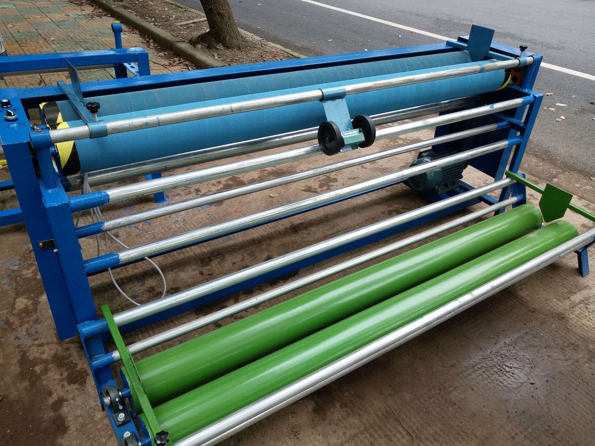 卷布机 打卷机 跑码机 小型分卷机 面料分卷机 自动卷布机