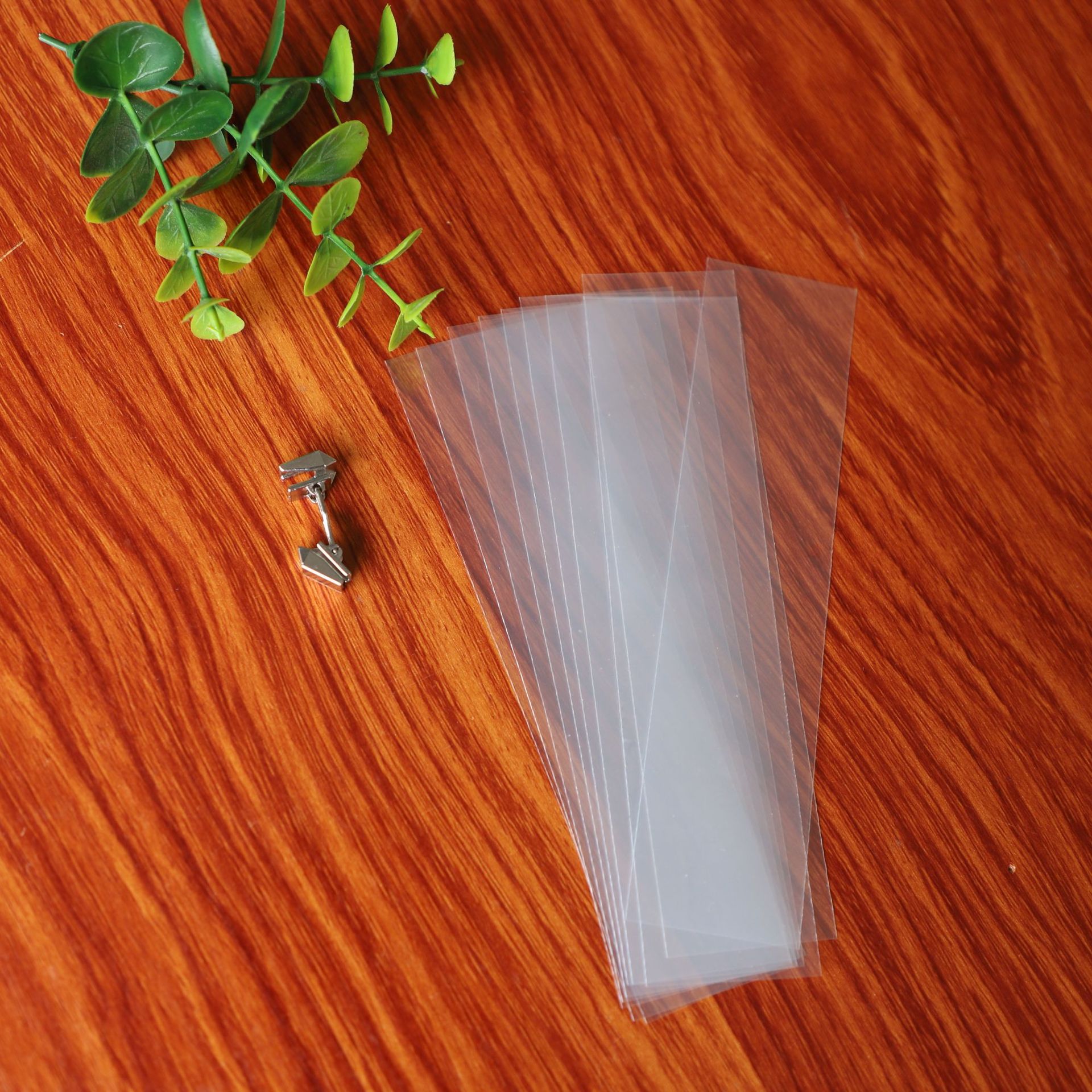 厂家供应opp透明塑料袋 袜子包装袋 有挂孔 可定制大小尺寸现货款