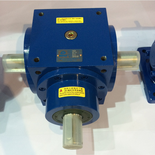 厂家直销 hd系列换向减速机 硬齿面齿轮换向器 圆锥齿轮减速机