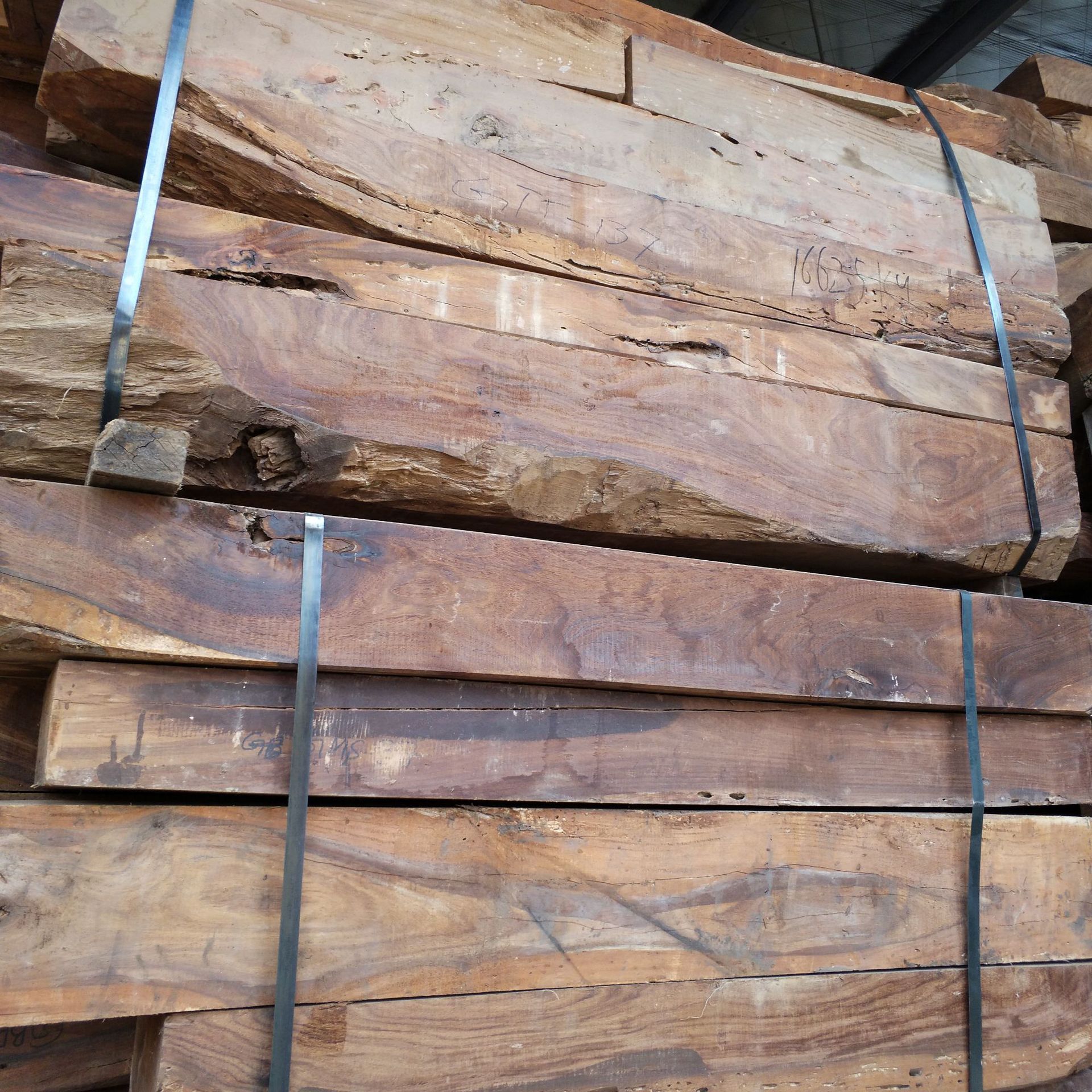 张家港木材 印度黄花梨木 牛毛纹紫檀 现货价格优惠