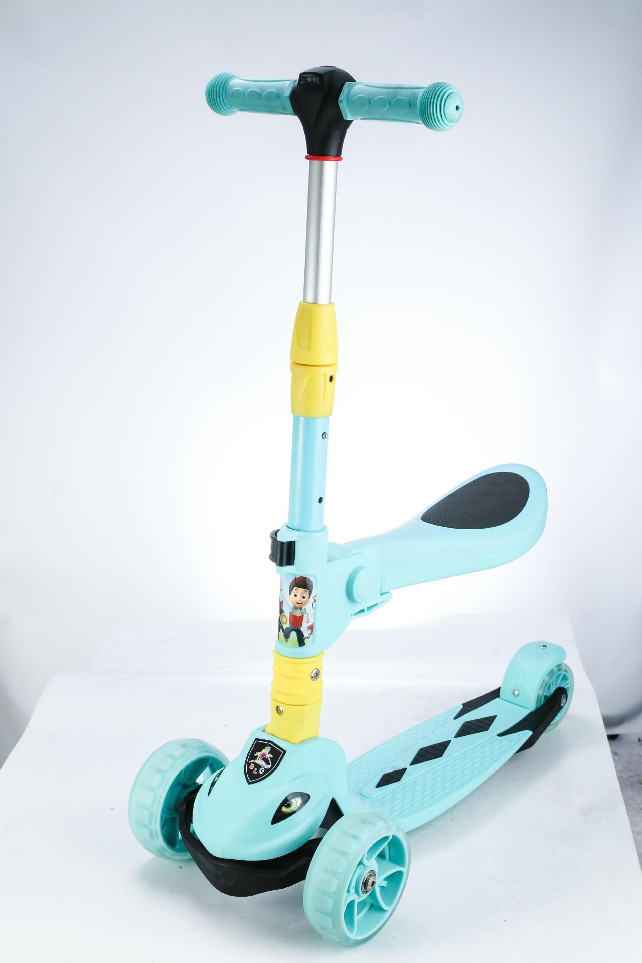 新款两用滑板车 适用2-8岁 快速折叠 5色可选 车头带灯 pu宽轮